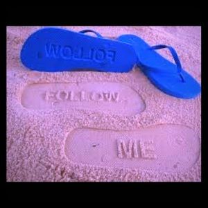 Folllow, like, tag, share! 💜💜💙💙💕💕